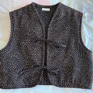 A Bronze Age Crop Freddi Vest